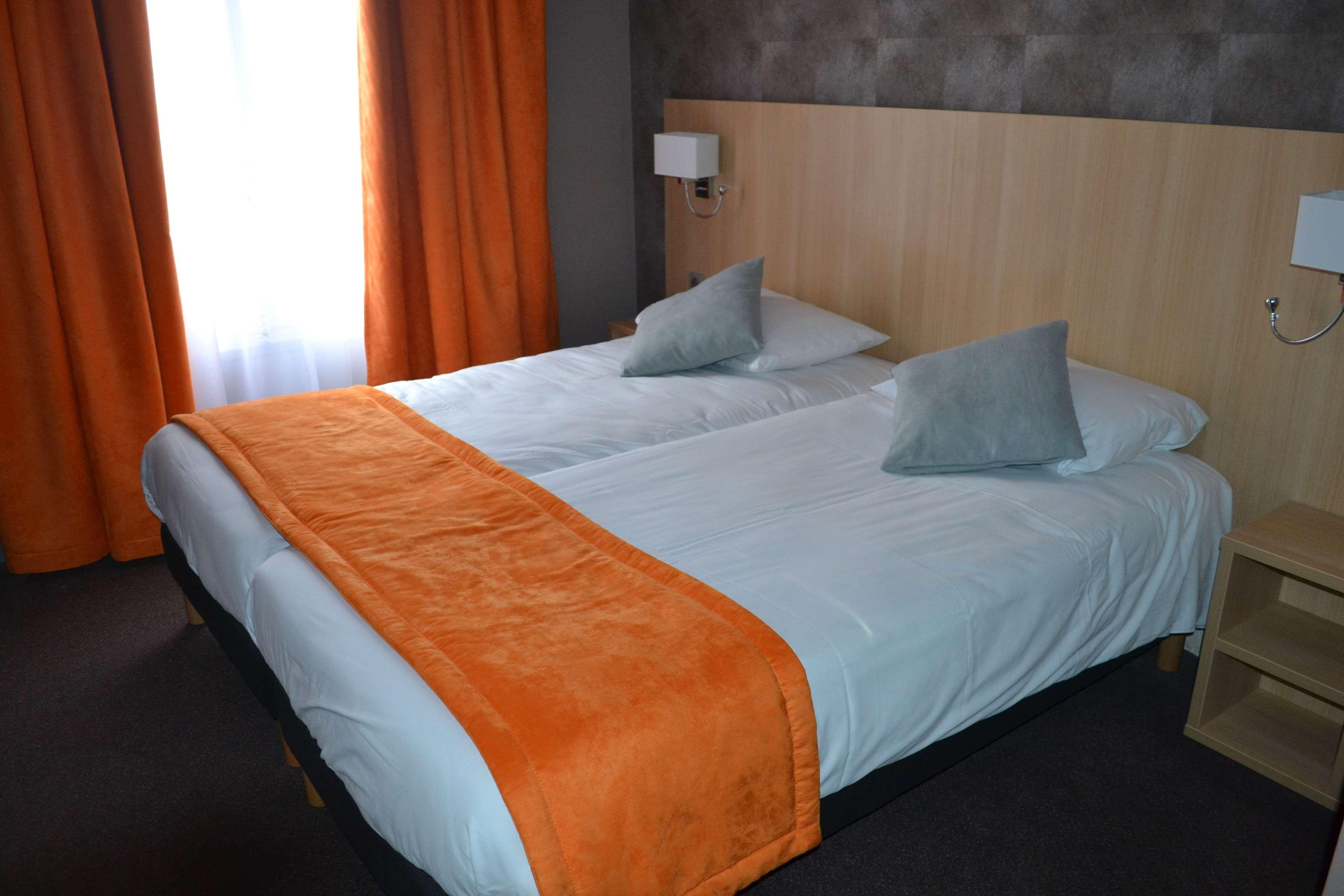 Hotel Europe And Spa Reims Exteriör bild