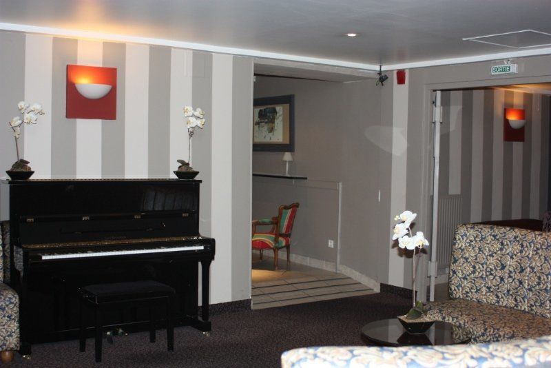 Hotel Europe And Spa Reims Exteriör bild